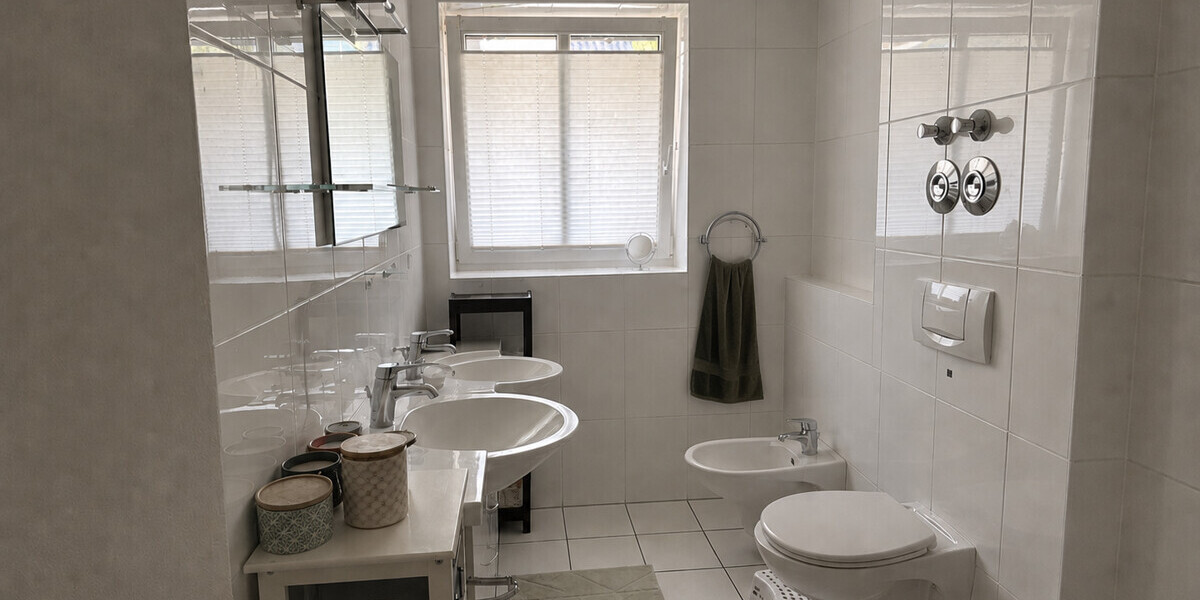 Badezimmer EG